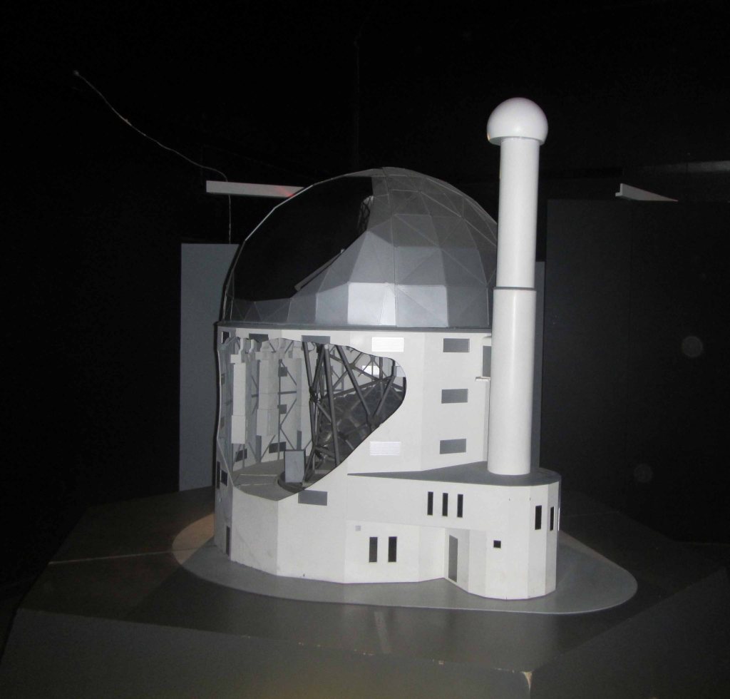 A model of the SALT telescope. 