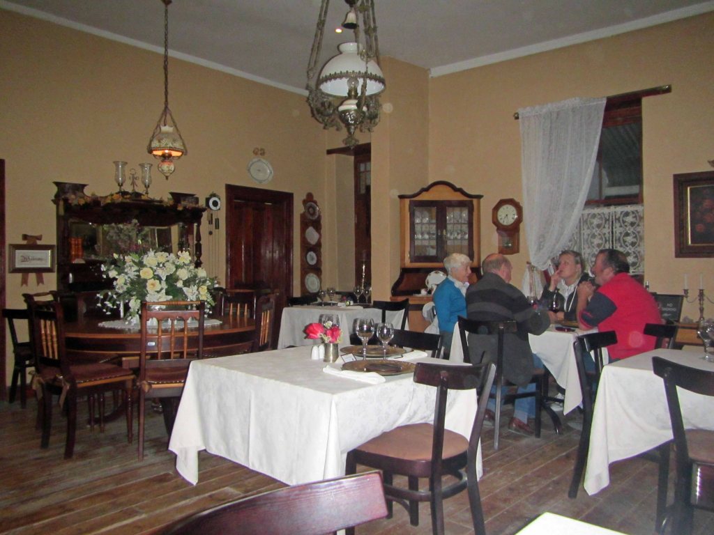 Cluster 'd Hote dining room. Sutherland, October 2013. 